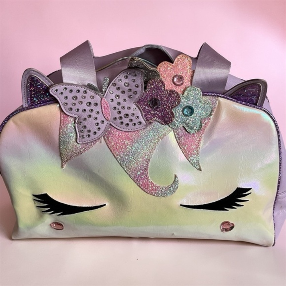 Not Rated Kids Iridescent Unicorn Duffel Bag in Lavender, Pink, Mint